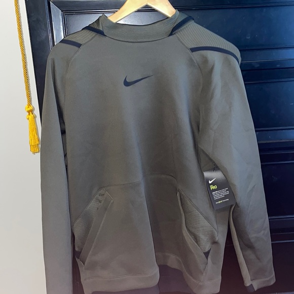 Nike Pro Sweatshirt - Picture 1 of 6